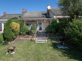 Rosengarten am Feldrand, Hotel in Lenste