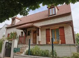 Villa entière proche Aéroport CDG Disney Astérix