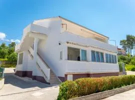 Apartments with parking space Rab - 24367