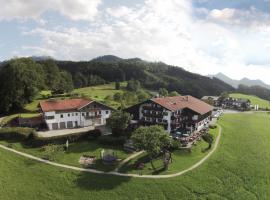 Hotel Seiserhof & Seiseralm, casa de hóspedes em Bernau am Chiemsee