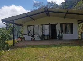 Casa de campo en La Vega, hermosa vista, con Internet y parqueadero