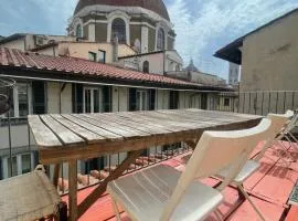Cozy Medici Studio