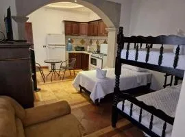 Beautiful Colonial Casita Quetzalli