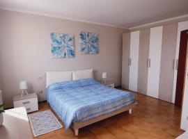 EVE HOUSE GARDALAKE, hotel v destinaci Lonato