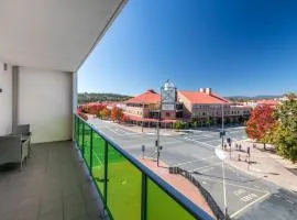 Stylish Stay Near Lake Tuggeranong