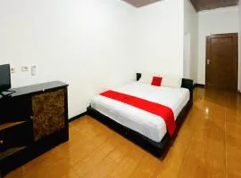 RedDoorz at Pantai Suwuk Kebumen