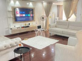 Esqaey luxury, hotel v destinaci Aso