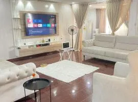 Esqaey luxury