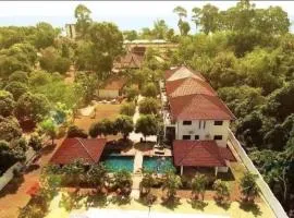 ROOMS at CET Resort with Pool, Padel, Tennis