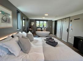 Uno Carbis Bay - Luxury Serviced Accommodation, hotel in Carbis Bay