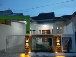 nadien home stay Banyuwangi