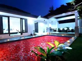 Evita Villas