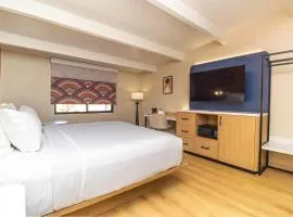 Ramada by Wyndham Davenport Orlando South