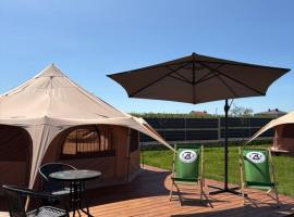 Dolina Królów Czersk glamping pole namiotowe – hotel w mieście Czersk