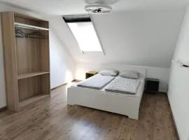 Dömper Döme Apartman