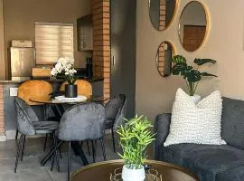 The Ridge Modern Escape