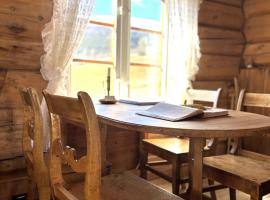 Stallen - koselig lite hus på gårdstun, hotel v destinaci Skjåk