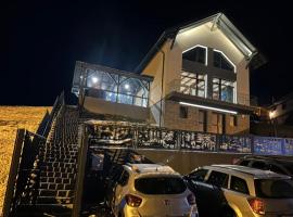 Cabana Panoramic, hotel in Jieţ