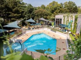 Novotel Lyon Gerland Musée des Confluences โรงแรมในลียง