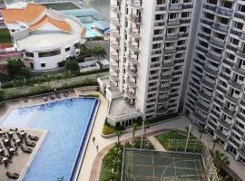Solemare Parksuites Condominium - Condo R Us