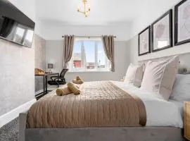Free Parking Stunning 3Bedroom Home In Wigan
