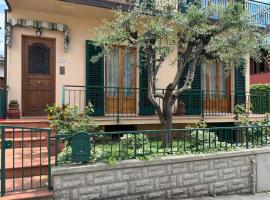 Casa Sandrina, hotel in Montecatini Terme