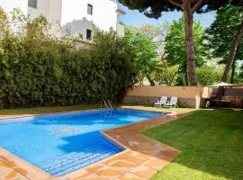 Acogedor apto muy céntrico con piscina en S'Agaró