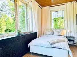 Spacious 6BR Shared Villa with Garden near Danube For 16 Guests