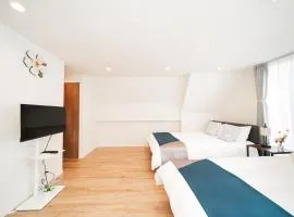 SummerSale Shinjuku 401 Great Location 2 mins to S Station New Building Max for 6 people