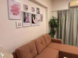 Spacious 1BHK Off Carter Road