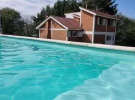 casa de campo a metros del lago