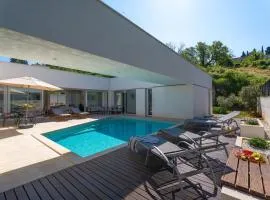 Villa Island Pearl A Stunning Oasis of Luxury and Serenity on Brač Island