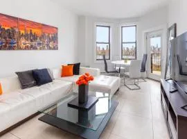 Massive 7-Bedroom 4-Bathroom Duplex 20 min to NYC