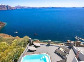 Luxury Santorini Villa Hidden Gem Villa Private Pool Sea & Caldera View, hotel i Thólos