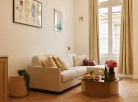 Lavie Maison Marais AC Hot Tub