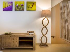 Deluxe Kefalonia Apartment Apartment Lotos 3 Bedroom Sea View Karavomilos, condo in Karavomylos