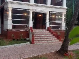 Casa Hibiscus Modern Portuguese 2BHK with Wi-Fi & Invt