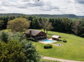 Grande Butte Lodge - by The Chalets, hotel a Laurelville