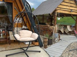 Casa de poveste A Frame, hotelli kohteessa Gura Humorului