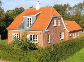 6 person holiday home in Ålbæk