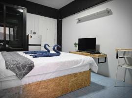 Irich Residence Theparak S209 BTS-Chang Erawan 2kms，Ban Khlong Hua Sakae的自炊式住宿