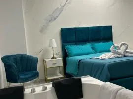 Miranapoli Suite
