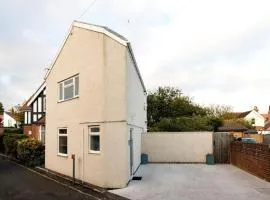 Character House for Buisness, Holidays and Relocation