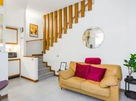 Villetta con balcone - vicino Linate e stazione