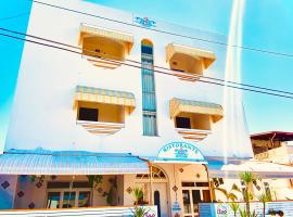 Albergo 2 Mari – hotel w mieście Leuca