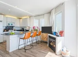 2 Coastal Studios at Cayucus Beach Access Ocean Views