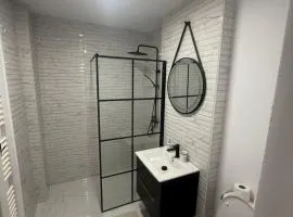Modernul apartament de lângă Castel