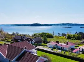 2 Bedroom Lovely Home In Uddevalla