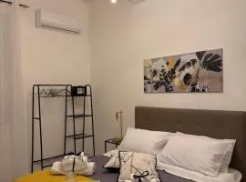 MARIANTONIA Apartment And Rooms