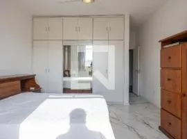 Suíte Privativa na casa da Robertta